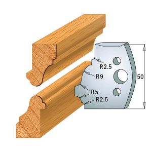 Coltelli sagomati 690.558